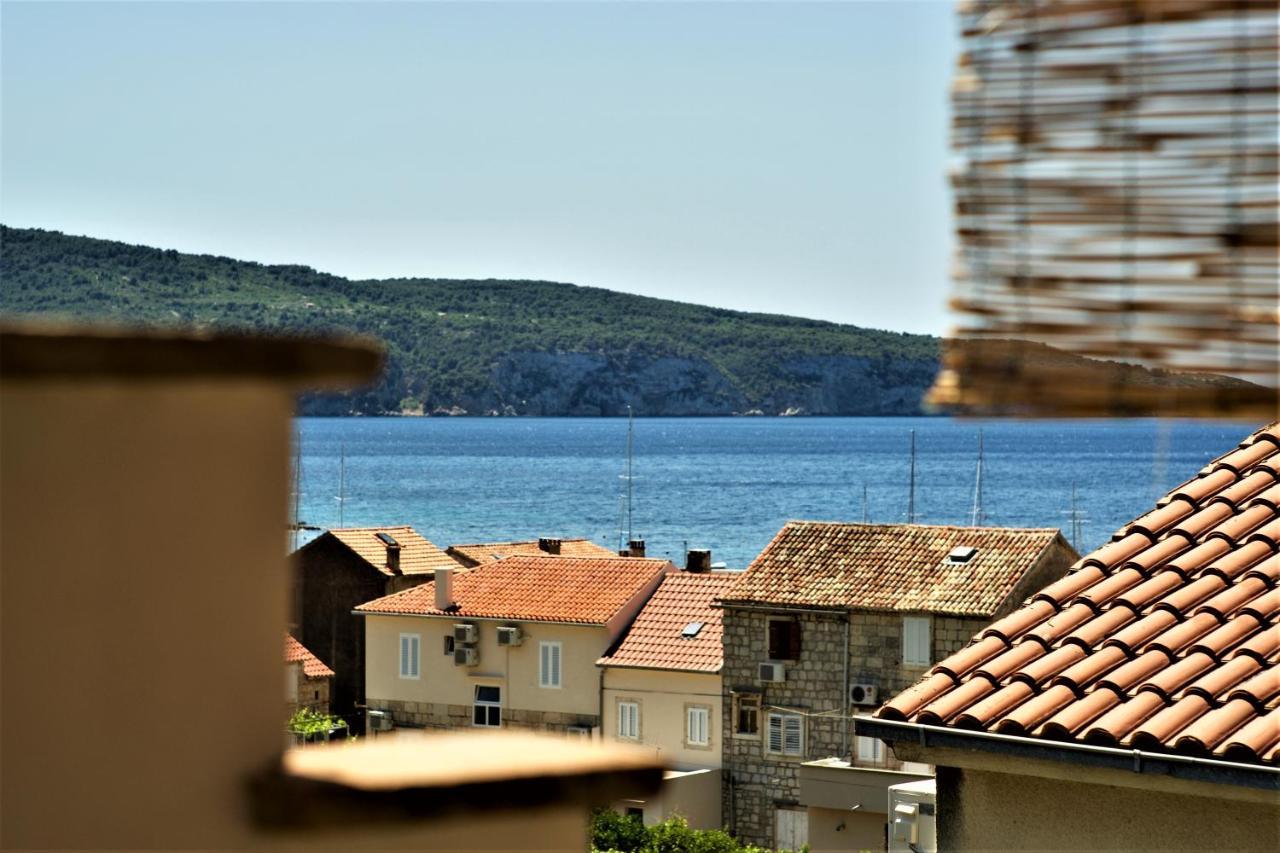 Bed And Breakfast Blue In Blue Komiža Exterior foto